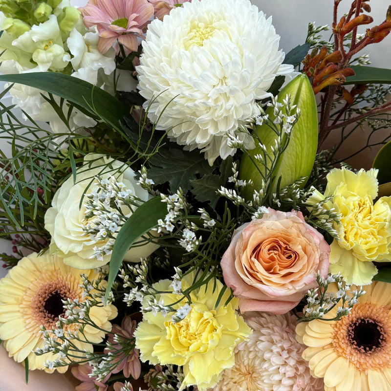 Timeless Neutrals | Bouquet